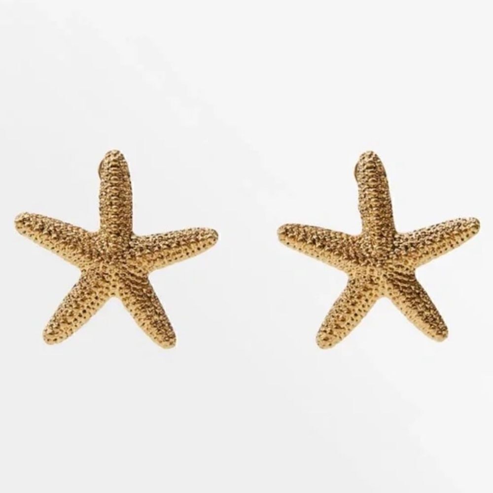 Gold textured starfish stud earrings N269